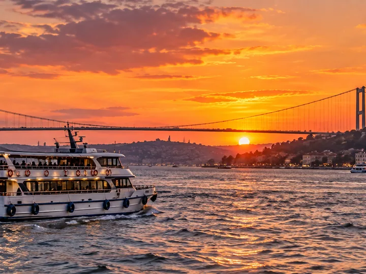 Bosphorus cruise